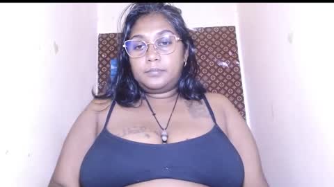 Snapshot of indiancoco chatting on 11, 2, 2025 candice online show from 11, 2, 2025