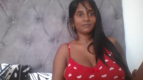 Snapshot of indianjasmin chatting on 13, 1, 2025 priya online show from 13, 1, 2025