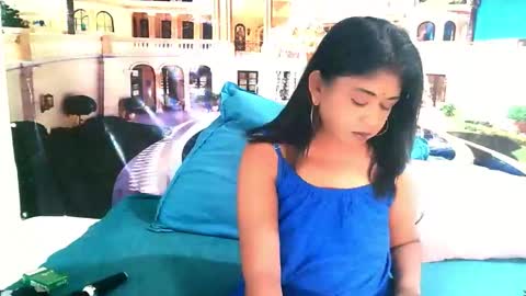 Snapshot of indianpleasurez1 chatting on 4, 12, 2025 Mika online show from 4, 12, 2025