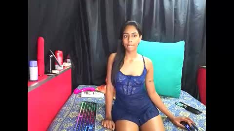 Snapshot of indiansexkitten23 chatting on 27, 5, 2026 stella sexkitten online show from 27, 5, 2026