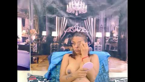 indiansexyass4u2luv online show from 25, 3, 2026