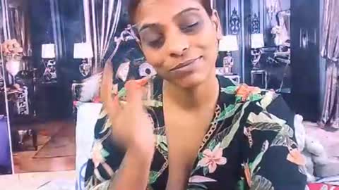 indiansexyass4u2luv online show from 4, 5, 2026