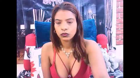 indiansexyass4u2luv online show from 19, 5, 2026