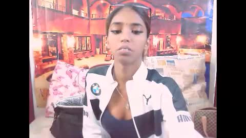 Snapshot of indiansexyslender4u2luv chatting on 23, 1, 2025 indiansexyslender4u2luv online show from 23, 1, 2025