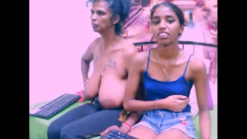 Snapshot of indiansexyslender4u2luv chatting on 22, 2, 2025 indiansexyslender4u2luv online show from 22, 2, 2025