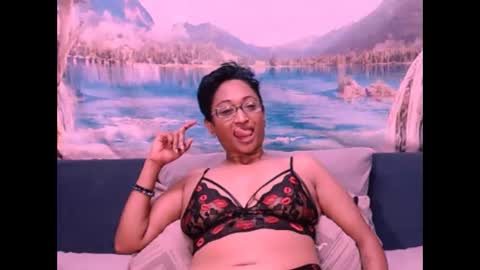 Snapshot of indianspicy69 chatting on 20, 12, 2024 Shreya online show from 20, 12, 2024