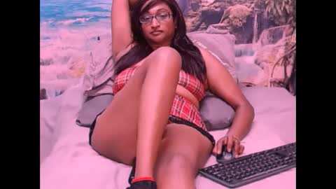 Snapshot of indianspicy69 chatting on 25, 1, 2025 Shreya online show from 25, 1, 2025