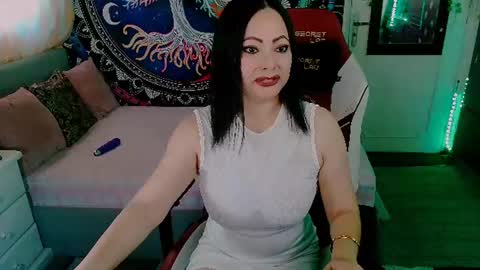 Snapshot of indica_me chatting on 24, 6, 2026 indica_me online show from 24, 6, 2026