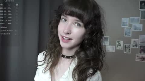 Snapshot of indiramcclamroch chatting on 19, 4, 2026 My name Nancy online show from 19, 4, 2026