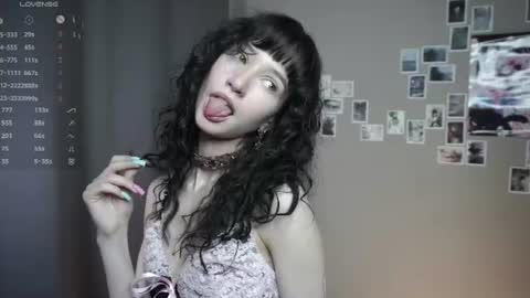 Snapshot of indiramcclamroch chatting on 23, 6, 2026 My name Nancy online show from 23, 6, 2026