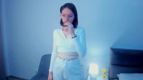 Kira online show from 10, 11, 2025