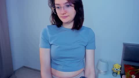 Kira online show from 4, 12, 2025