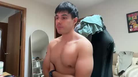 Snapshot of infamouslucas chatting on 14, 11, 2025 Lucas online show from 14, 11, 2025