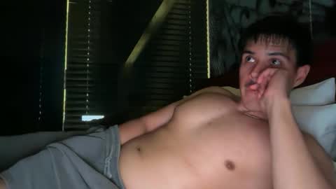 Snapshot of infamouslucas chatting on 26, 11, 2025 Lucas online show from 26, 11, 2025