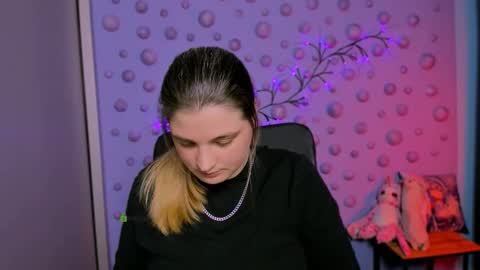 Snapshot of inga_gree chatting on 6, 1, 2026 inga_gree online show from 6, 1, 2026