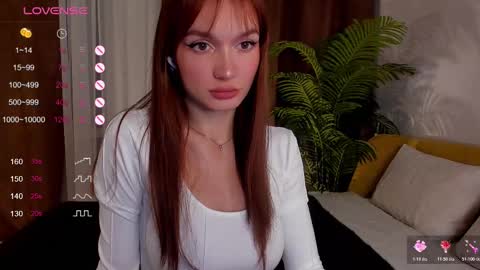 Snapshot of ingergirl chatting on 28, 10, 2025 Vicki FANSLY --- online show from 28, 10, 2025