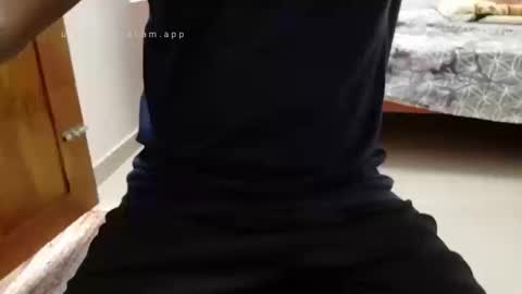 Inglorious Hairy Uncut online show from 8, 10, 2025