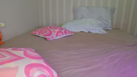 Snapshot of ingridequinti chatting on 14, 12, 2025 ingridequinti online show from 14, 12, 2025