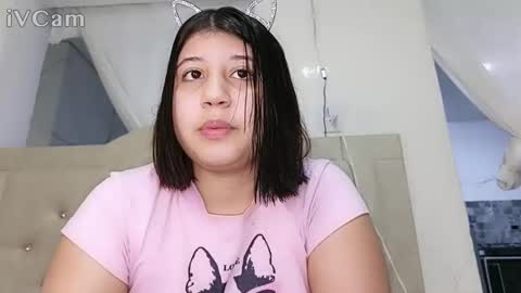 Snapshot of inid_sinclair chatting on 20, 11, 2025 inid_sinclair online show from 20, 11, 2025