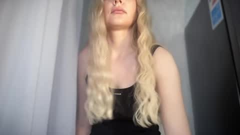 iniva05 online show from 11, 4, 2026