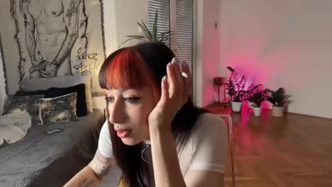 Xenia online show from 13, 10, 2025