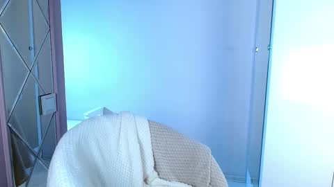 Lina online show from 14, 2, 2025