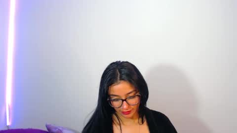 Abril online show from 24, 1, 2025