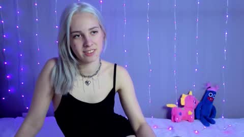 Snapshot of innocent_girll chatting on 7, 1, 2026 Kate online show from 7, 1, 2026