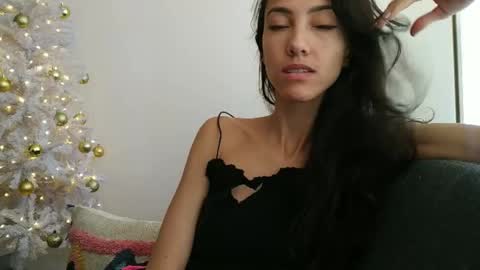 Laroa online show from 15, 12, 2024