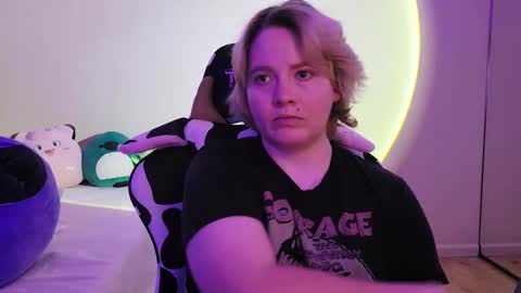 Faye online show from 17, 12, 2024