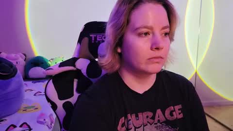 Faye online show from 23, 2, 2025