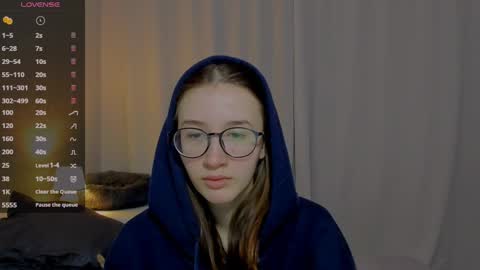 Snapshot of internetsexplorer chatting on 29, 1, 2025 Bernadette  Join  online show from 29, 1, 2025