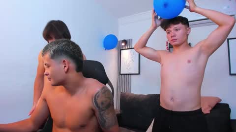 Damian Sam Jack Daniel and James online show from 18, 9, 2025