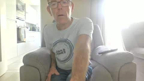 inthemood63 online show from 15, 9, 2025