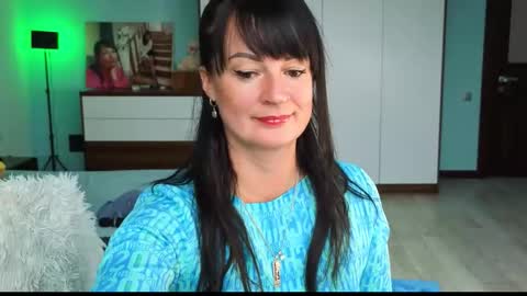 Snapshot of iracherrynow chatting on 7, 11, 2025 iracherrynow online show from 7, 11, 2025