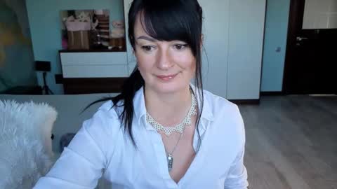 Snapshot of iracherrynow chatting on 15, 12, 2025 iracherrynow online show from 15, 12, 2025