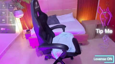 Irantzu online show from 10, 2, 2025