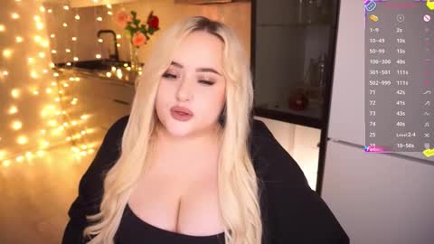 Snapshot of irena_barr18 chatting on 1, 12, 2025 Irena Barr online show from 1, 12, 2025