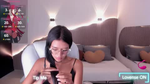 Snapshot of iris8_ chatting on 28, 4, 2026 iris8_ online show from 28, 4, 2026