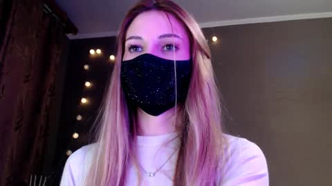 Lily online show from 9, 3, 2026