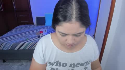 Snapshot of iris_torrez chatting on 6, 1, 2026 Iris online show from 6, 1, 2026