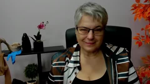 I R I S online show from 18, 12, 2024