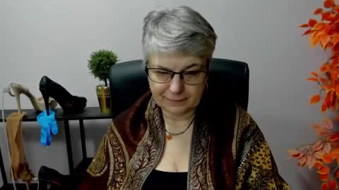 I R I S online show from 25, 2, 2025