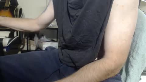 Irishdude2483 online show from 25, 11, 2025