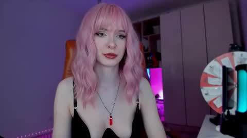 Snapshot of irisice chatting on 7, 7, 2026 Miss Iris Fansly Miss Iris new inst. online show from 7, 7, 2026