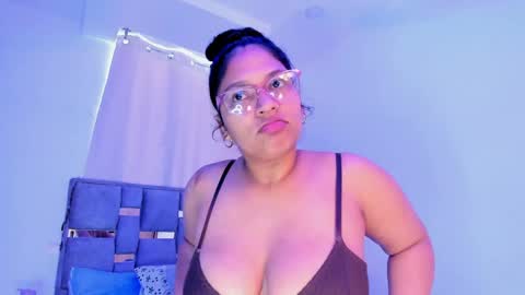 Snapshot of iriss_25 chatting on 8, 5, 2026 iris online show from 8, 5, 2026