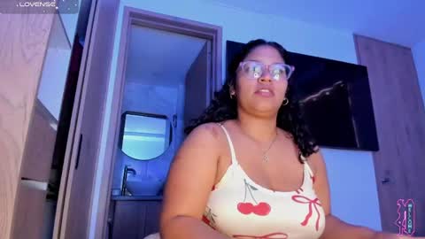 Snapshot of iriss_25 chatting on 5, 6, 2026 iris online show from 5, 6, 2026