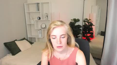 Snapshot of irmaronn chatting on 9, 6, 2026 Irma online show from 9, 6, 2026