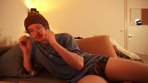 Sam online show from 17, 4, 2026