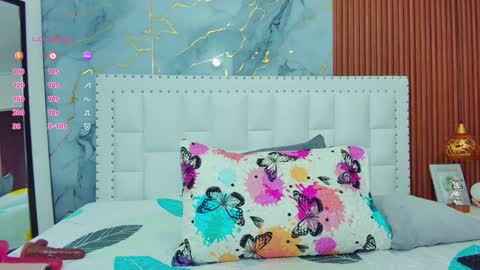 Sandy  online show from 28, 1, 2025